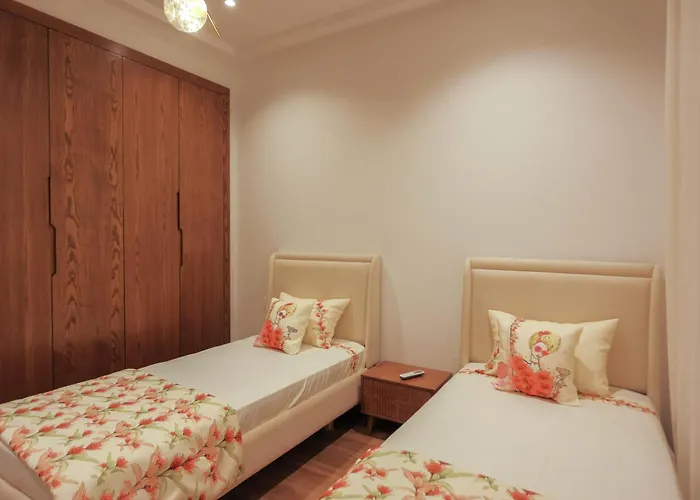 Bright And Cozy New 3 Bedrooms Apartment