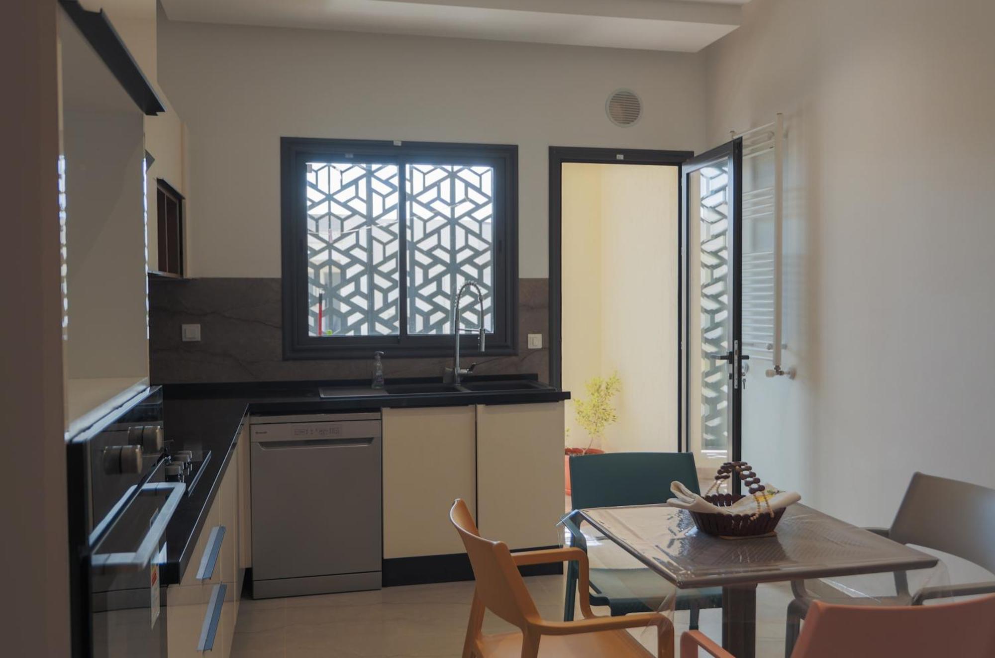 Bright And Cozy New 3 Bedrooms * تونس