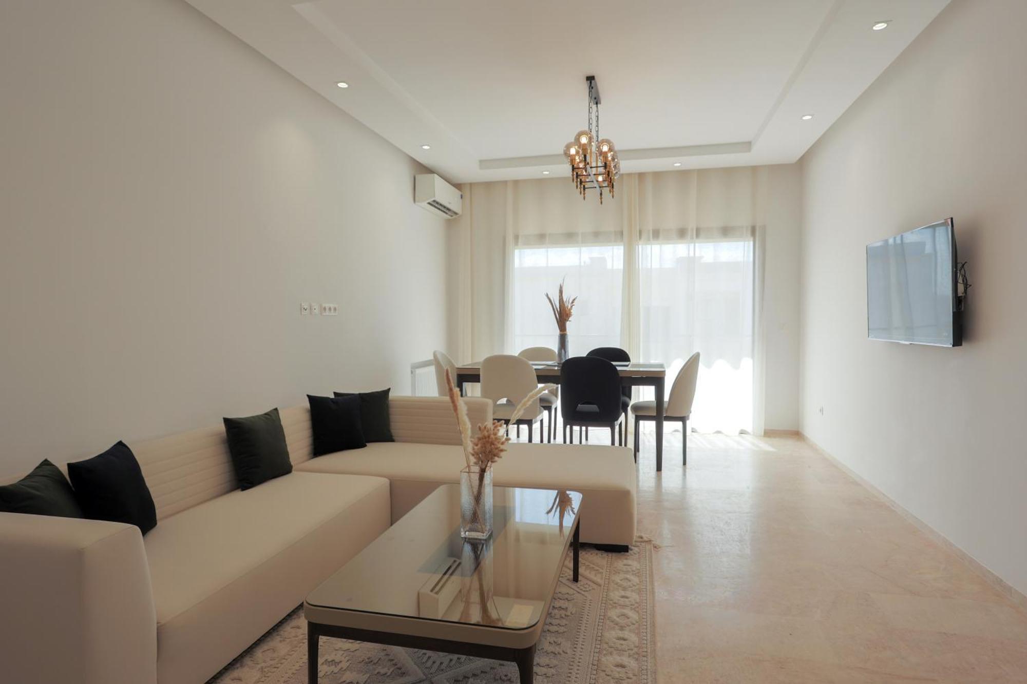 Bright And Cozy New 3 Bedrooms شقة